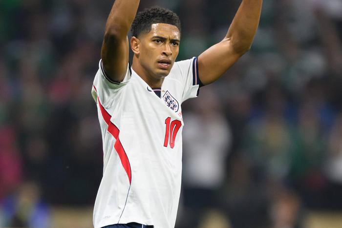 Bellingham scored a brace to give England the lead || imago