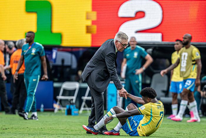 Brazil team looking devastated after crashing out of the World Cup || Imago