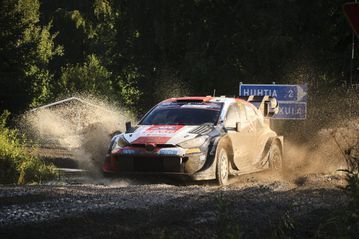 Elfyn Evans dominates Rally Finland to keep WRC title hopes alive