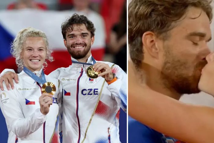 Paris 2024: Olympic tennis duo celebrate gold medal with a kiss after breaking up days before tournament