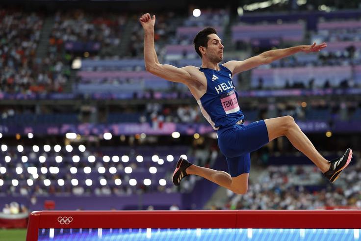 Paris 2024: Greece's Miltiadis Tentoglou defends his title with spectacular long jump victory