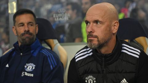 Manchester United legend nervous about stabbing Ten Hag in the back to get desired role