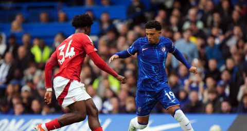 Aina halts Chelsea's 5-game winning streak as 10-man Nottingham Forest hold out for draw against Blues