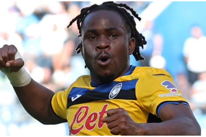 Ademola Lookman wins Baller of Week.