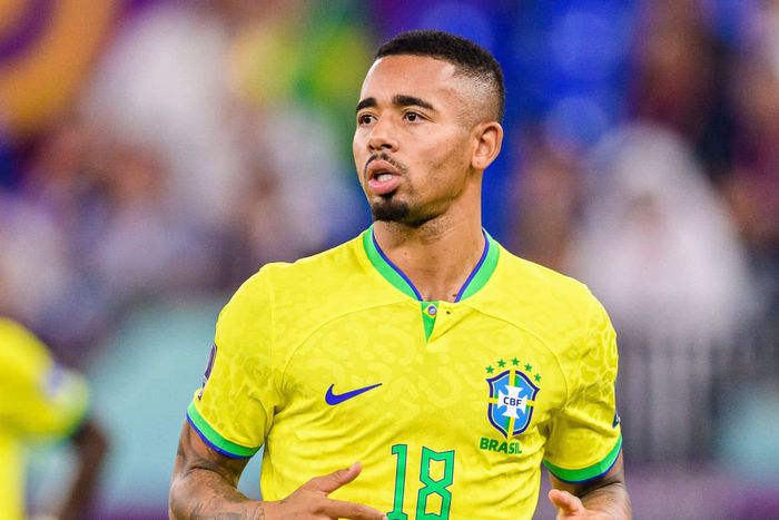 Arsenal striker Gabriel Jesus has had successful surgery on his knee