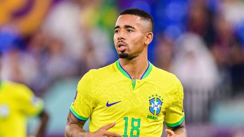 Gabriel Jesus undergoes successful knee surgery