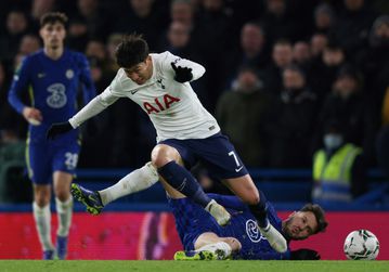 Spurs to lose Son for crucial month