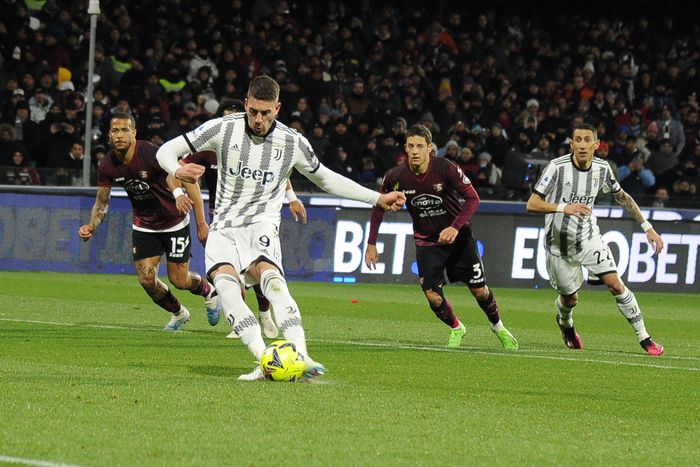 Sunday straight win accumulator, odds and betting tips