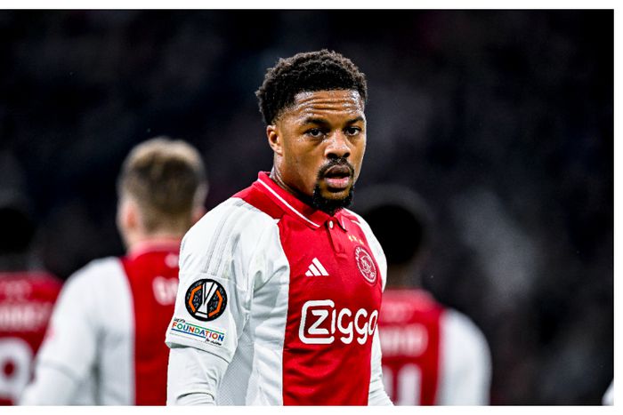 Akpom reveals what Osimhen told him