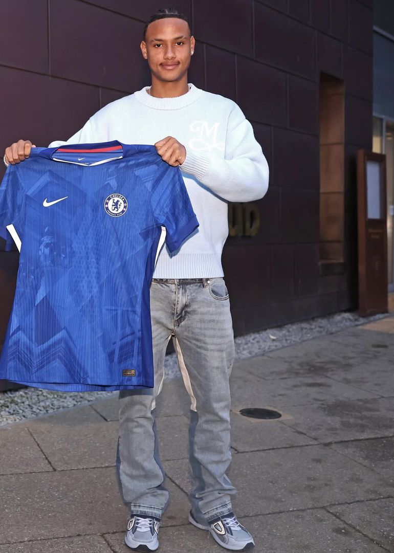 Emmanuel Eboue's son Mathis Eboue signs for Chelsea