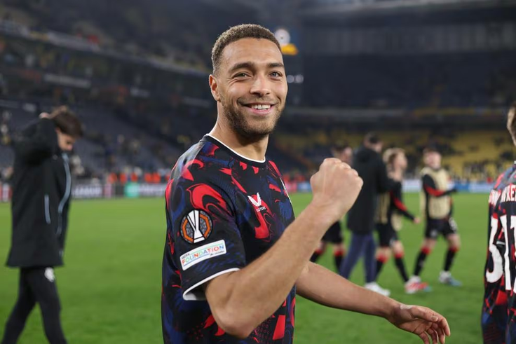 Cyriel Dessers celebrates his goal against Fenerbahce.