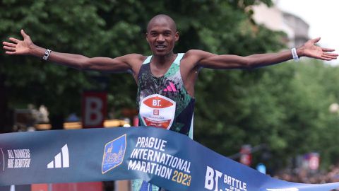 Mutiso upsets bigwigs at Prague Marathon with new course record