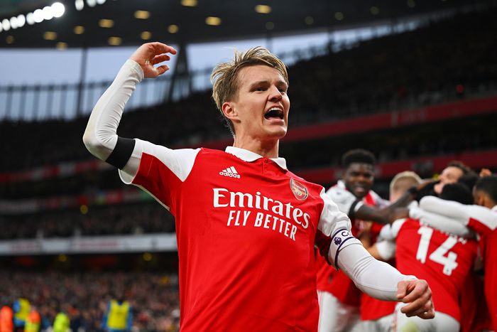 Martin Odegaard opens scoring for Arsenal against Newcastle