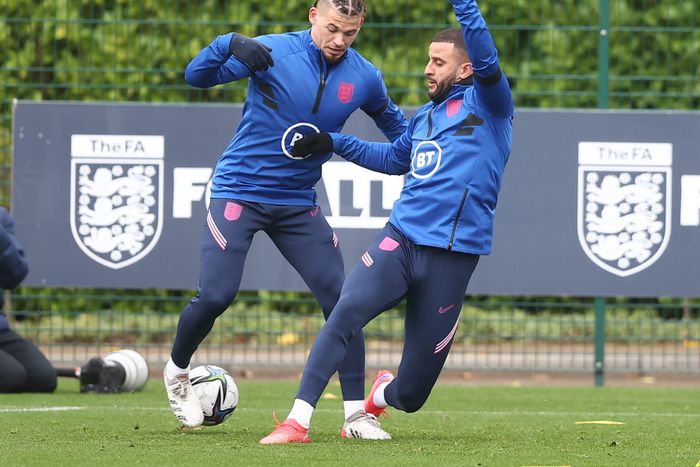 Manchester City duo Kalvin Phillips and Kyle Walker