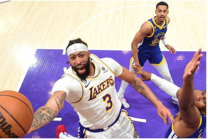 The Lakers seized a 2-1 lead against the Warriors thanks to Anthony Davis' outstanding performance