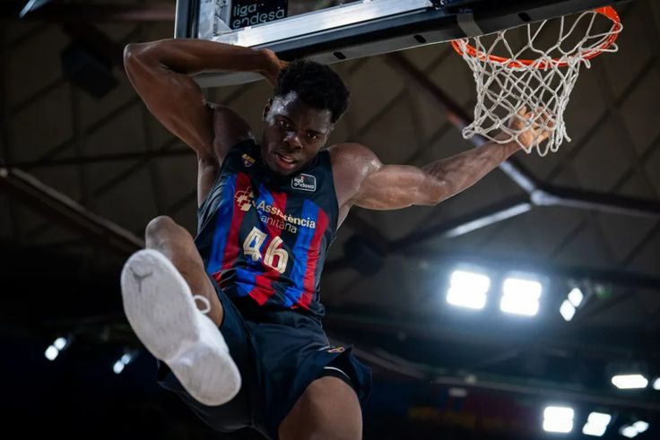 James returns to action with Barcelona when they take on Obradoiro CAB in their next league fixture