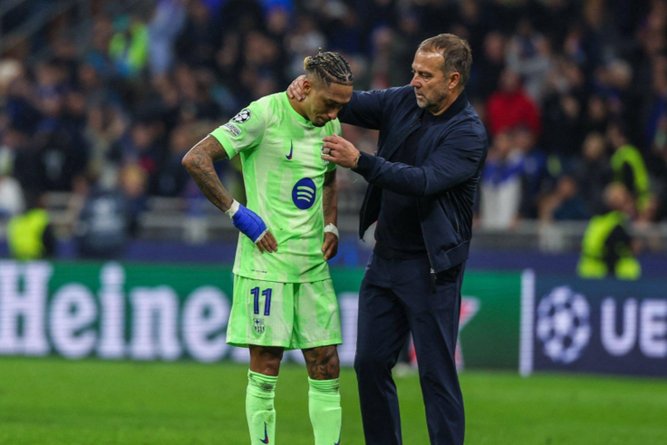 Hansi Flick consoling Lamine Yamal after the defeat to Inter Milan || Image credit: Imago