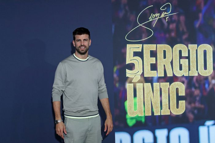 Pique speaks out regarding Barcelona