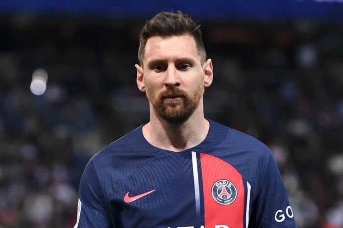 Lionel Messi is set to make a decision on his next club in the next few days