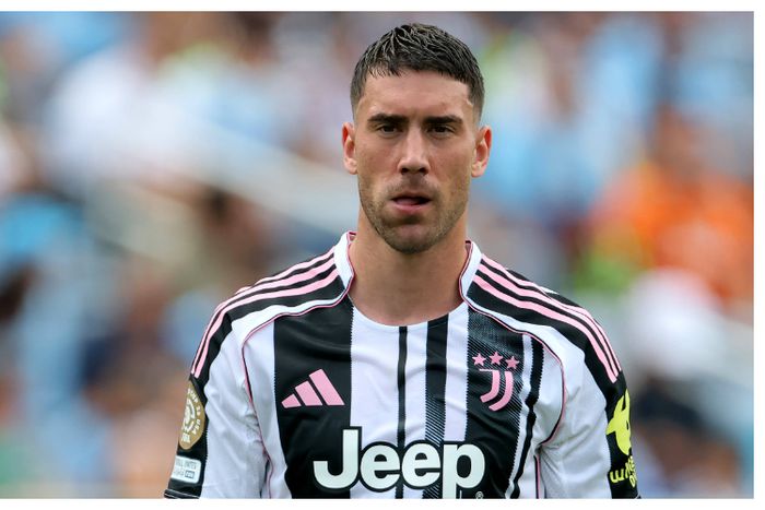 Juventus looking to offload Vlahović