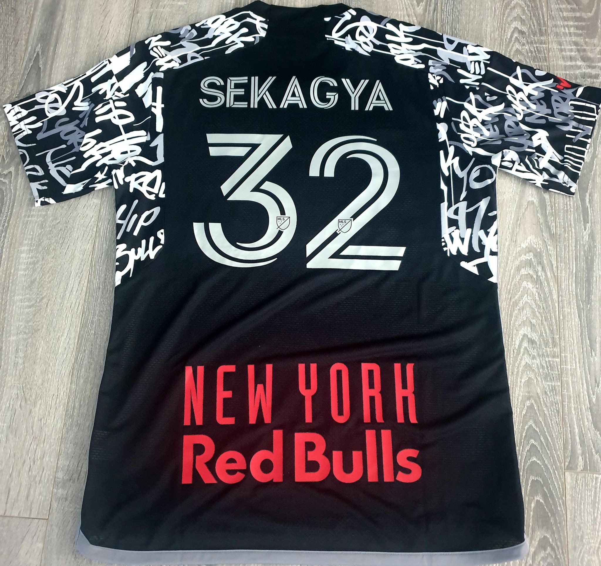 new york red bulls black jersey