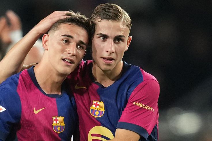 Barcelona celebrate return of midfielder from career-threatening injury