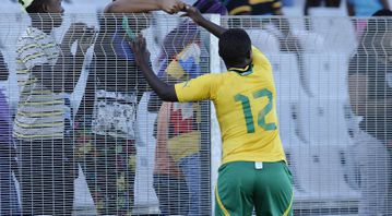 ‘They gave us food poison in Nigeria’ — South African legend slams Nigerian hospitality