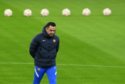 Xavi calls on struggling Barcelona to 'make history' at Bayern