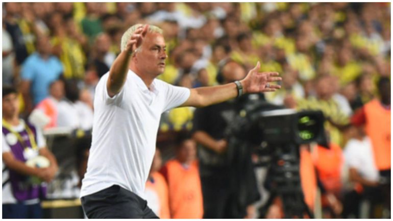 Jose Mourinho and Fenerbahce failed in Besiktas.