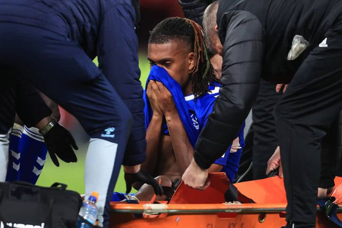 Iwobi was stretchered off after sustaining an injury against Manchester United