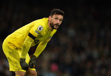 Tottenham barred from getting Lloris replacement