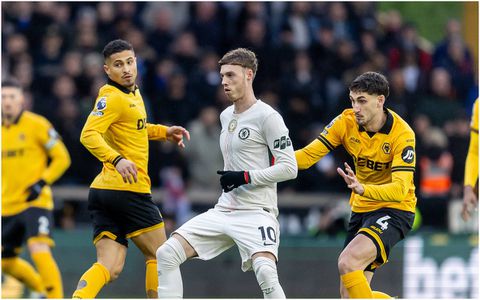 Unstoppable Palmer Shatters Records, Chelsea Coach Raves, Star Remains Humble