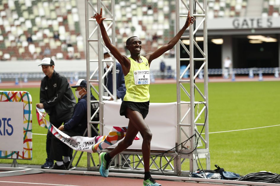 Vincent Kipkemoi wins 10k race in Gabon as Mo Farah finishes seventh ...