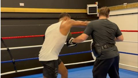 Anthony Joshua: Nigerian-born boxer accidentally punches trainer Ben Davison