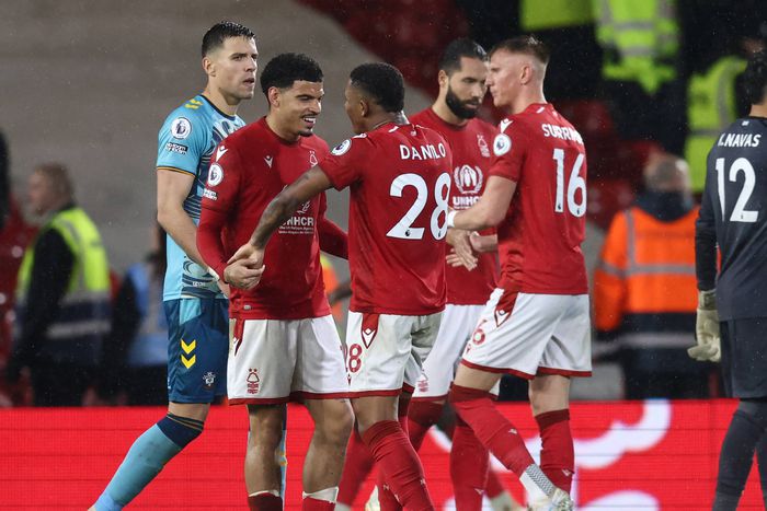 Nottingham Forest move out of the relegation zone