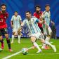 Lionel Messi carrying the ball against Egypt || Imago