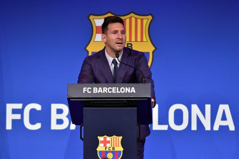 Signing for PSG a 'possibility' for Messi 