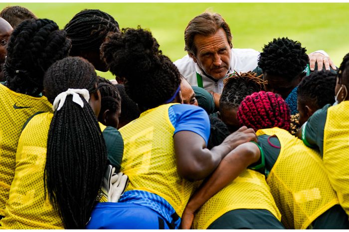 Nigeria and Super Falcons coach Randy Waldrum with his team.