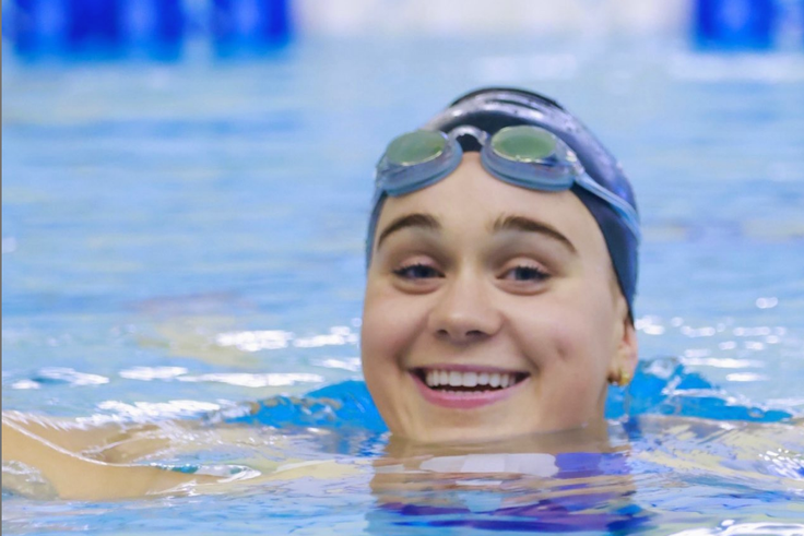 American girl wins silver 1 year after losing leg in shark attack