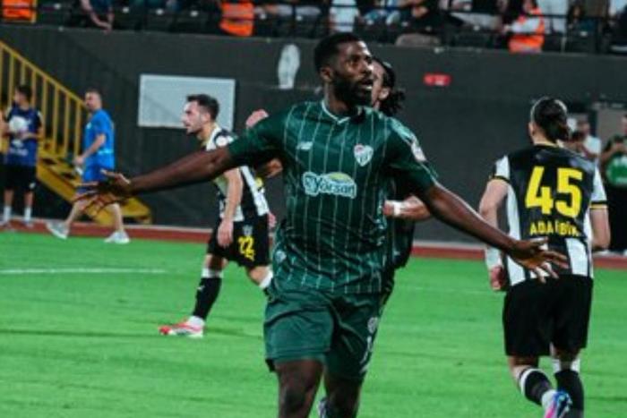Kelechi Iheanacho has scored or assisted 10 goals in six matches for  Bursaspor.
