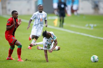 Mahrez scores twice as Algeria crush Niger, extend unbeaten run to 30 games