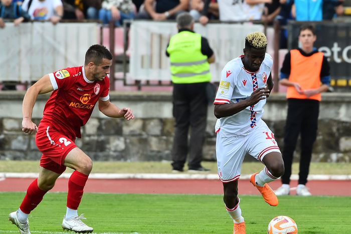 Nigerian striker Peter Olayinka played a pivotal role as Crvena Zvezda beat Radnički 1923 4-3 in the match of the 11th round of the Serbian Super League on Sunday, October 8, 2023.