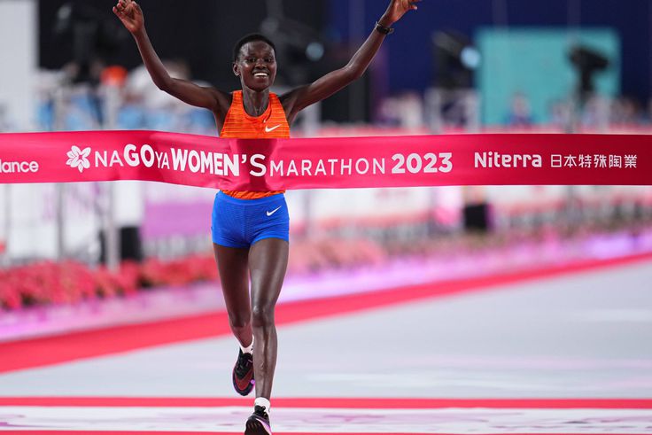 Ruth Chepng'etich earns a windfall despite finishing second behind Sifan Hassan at Chicago Marathon