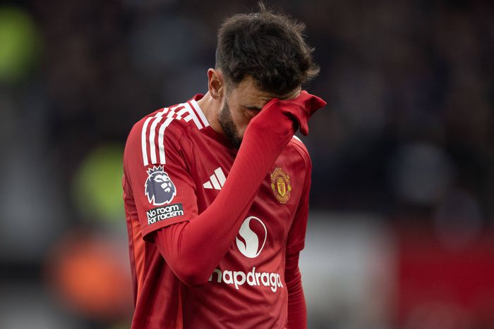 Bruno Fernandes for Manchester United (Credit: Imago)