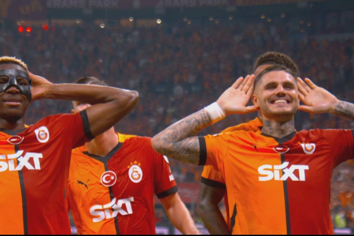 Victor Osimhen and Mauro Icardi || Image credit: Imago