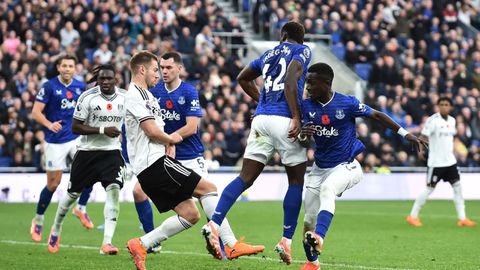 Senegalese brilliance overshadows Nigerian stars — Iwobi, Chukwueze and Bassey fall flat as Everton outclass Fulham