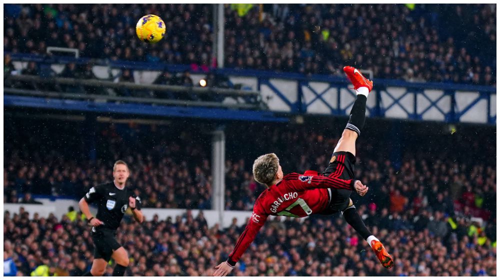 Garnacho: Manchester United's bicycle kick star clinches Premier League ...