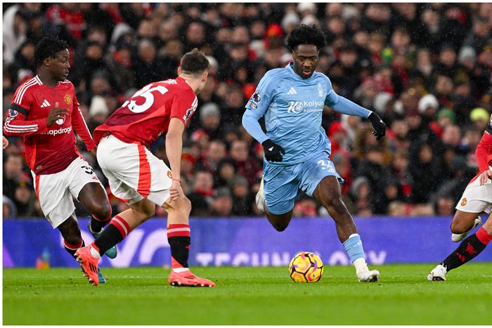 Nigeria's Ola Aina against Manchester United.