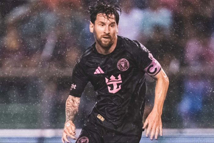 In preseason, Lionel Messi was the hero with a goal and two assists as Inter Miami defeated Olimpia 5-0.