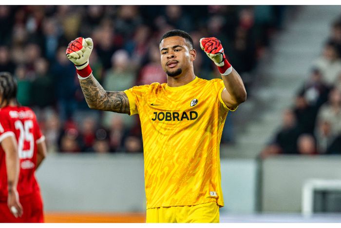 Nigerian-descent reveals big statement